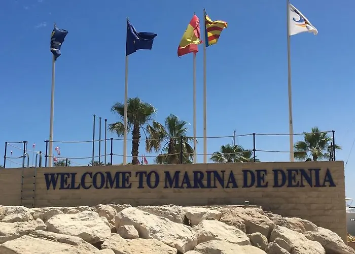 Unique Piscine Vue Et Montgo Impasse Privée